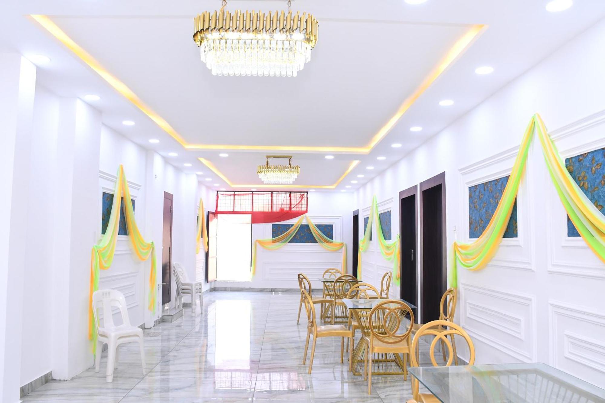 Hotel Dev International Khalilabad Екстериор снимка